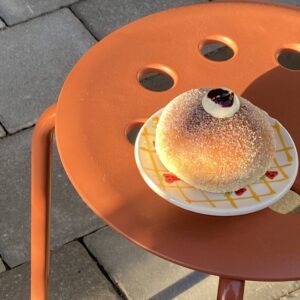 Blackcurrants Cream Bun x 4